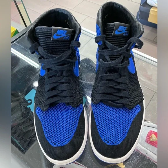 Air Jordan 1 Retro High Flyknit Royal Size 11 - Picture 3 of 7
